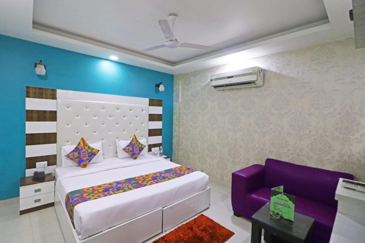 Hotel Star Inn Suite - Delhi Airport Nova Deli Exterior foto