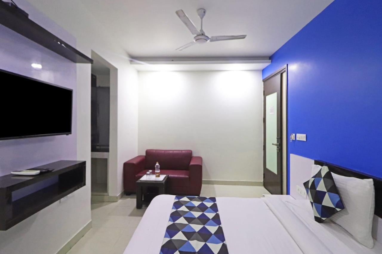 Hotel Star Inn Suite - Delhi Airport Nova Deli Exterior foto